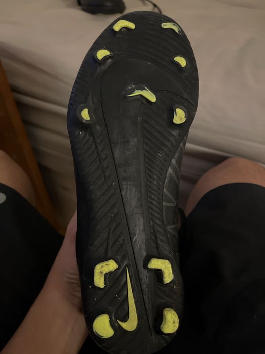 Par de chuteiras Nike Mercurial usadas tamanho 38,5