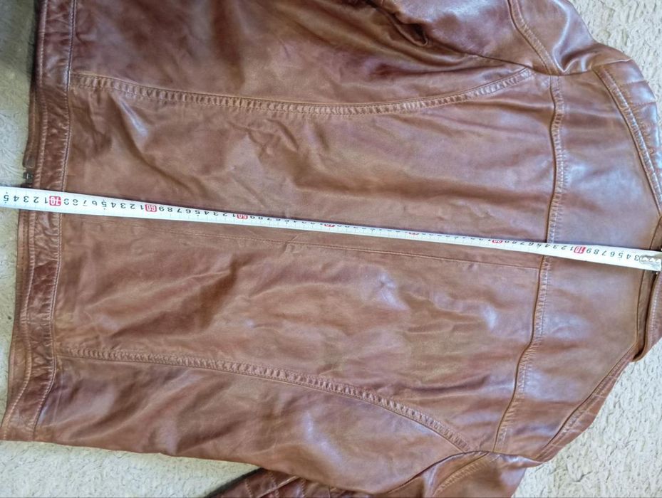 Чоловіча шкіряна куртка