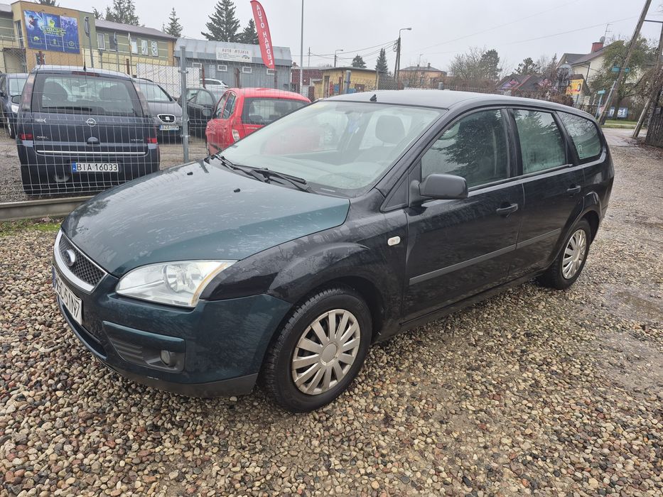 Ford Focus 1.4 b+GAZ 2007 Rok