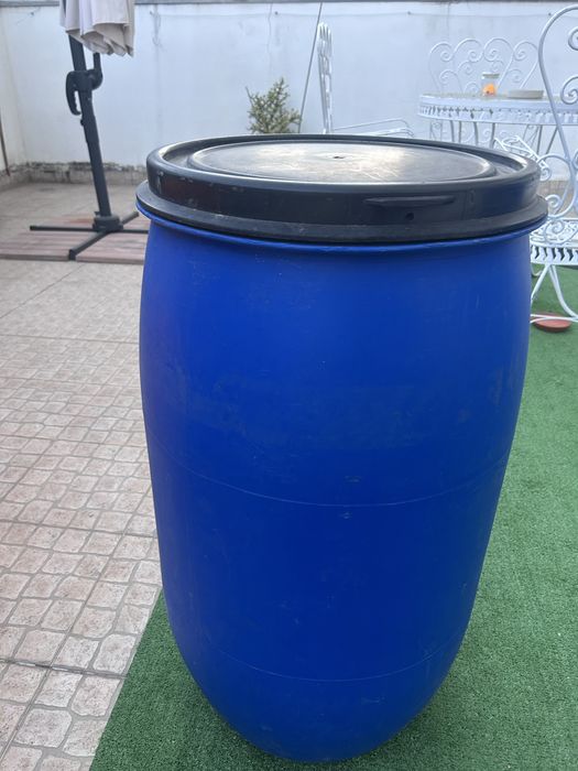 Bidon 100 litros com tampa enroscar