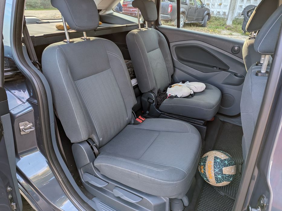продам автомобіль Ford Cmax 2.0