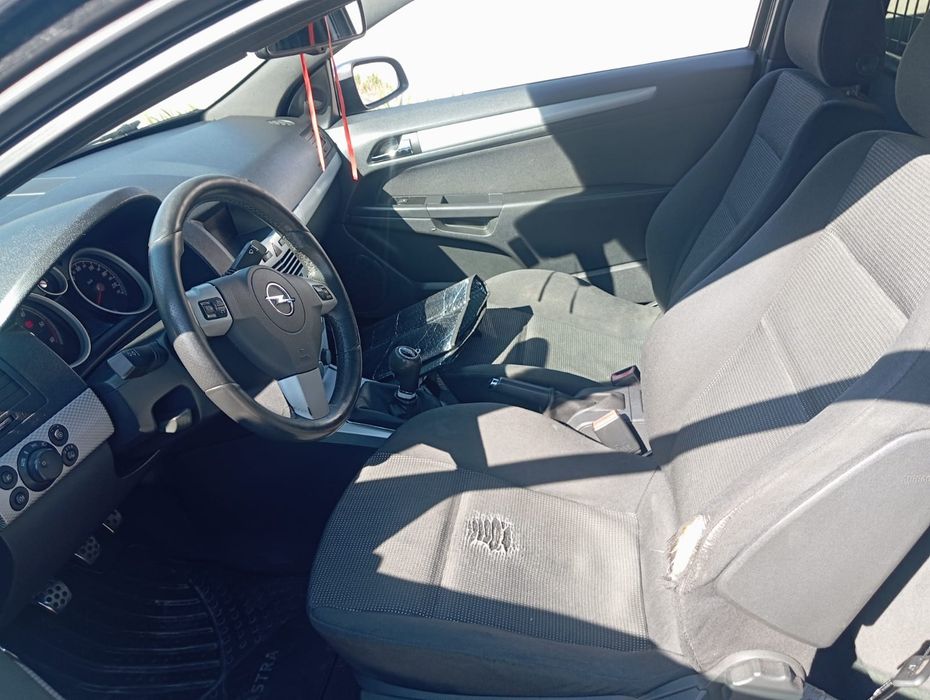 Opel astra gtc 1.7cdti 6 velocidades izusu 2006