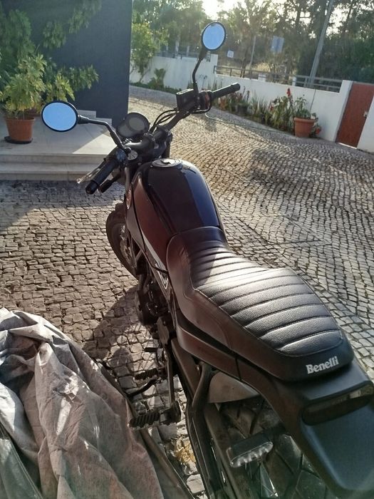 Mota Bennelli em óptimo estado