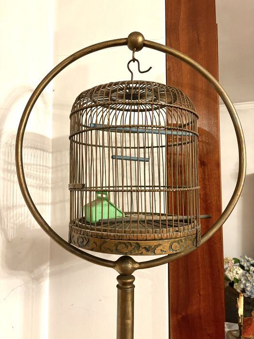 Gaiola Antiga em Pé – Peça Decorativa Vintage