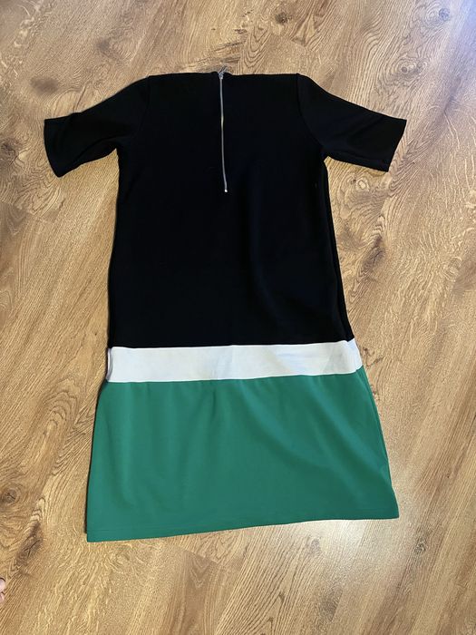 Sukienka wgodna  Zara