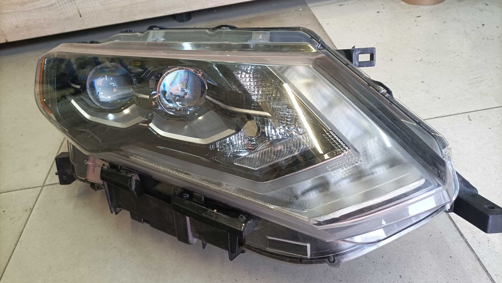 Фара Ніссан рог фул лед