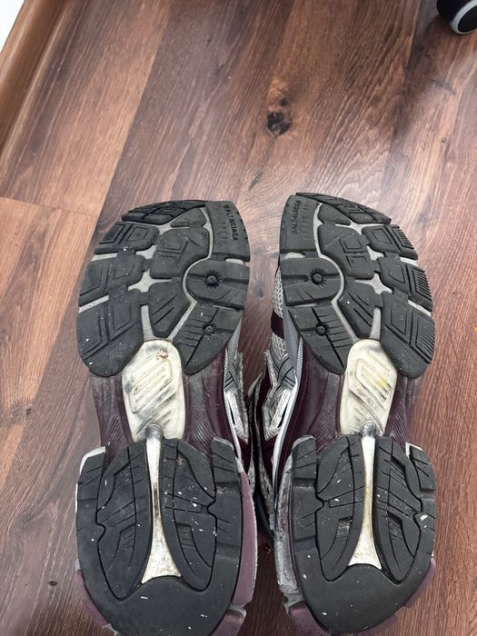Balenciaga runner burgundy 44