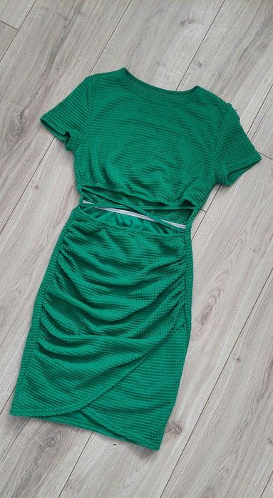 СУКНЯ жіноча літо 42 розмір