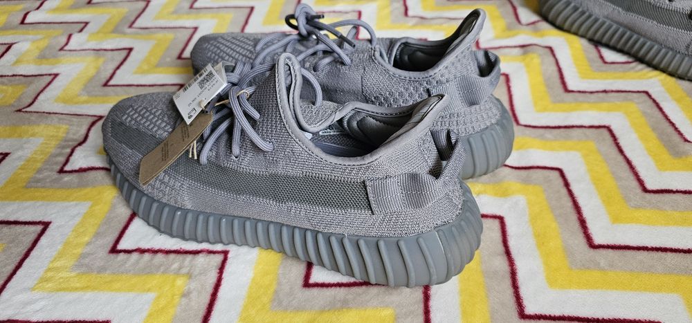 YEEZY Boost 350 v2 Steel Grey Rozmiar 43 1/3