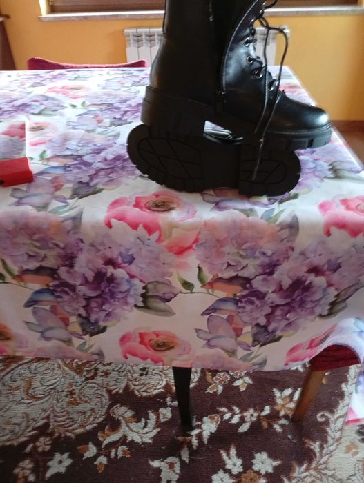 czarne botki ocieplane sznurowane z boku zamek nowe