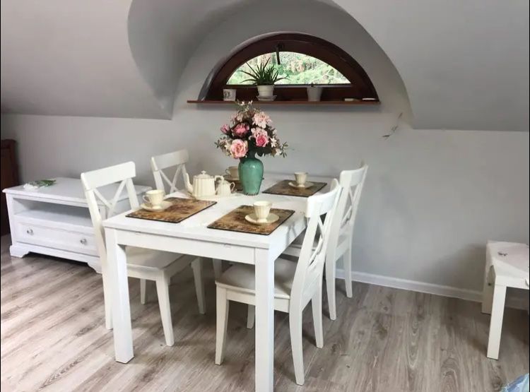 Wawer / Międzylesie | 52 m² | 2 pokoje | ogródek + parking | cisza i zieleń