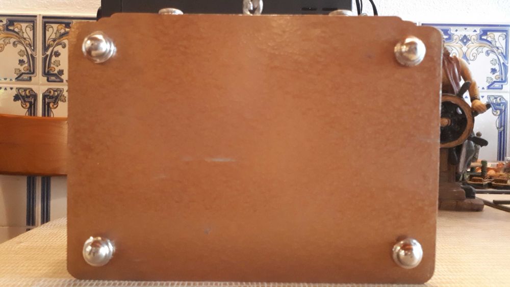 Cofre com segredo e chave