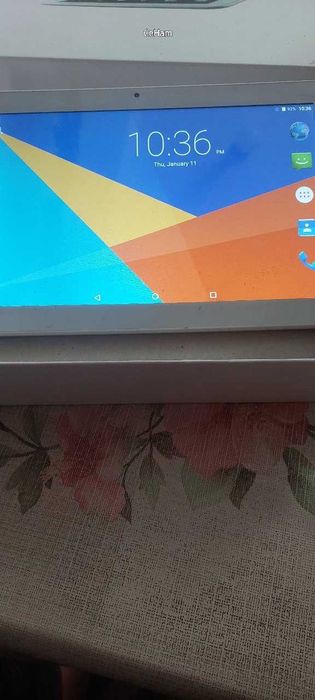 продам планшет самсунг-гелаксі 10''