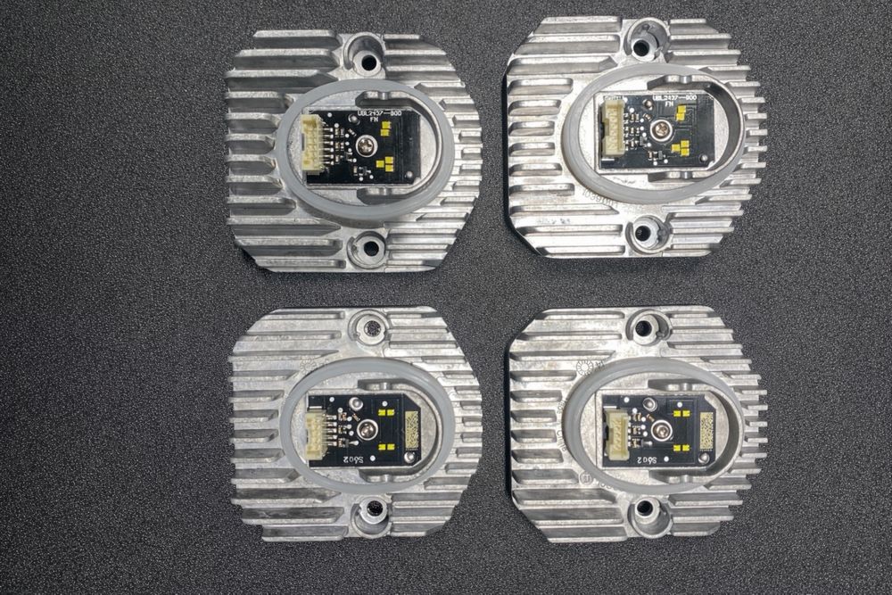 Led модуль 63117214939, 63117214940 bmw g30 g31 g38 f90 жовті та білі