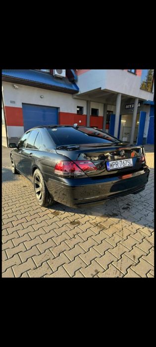 Witam sprzedam  BMW 740i