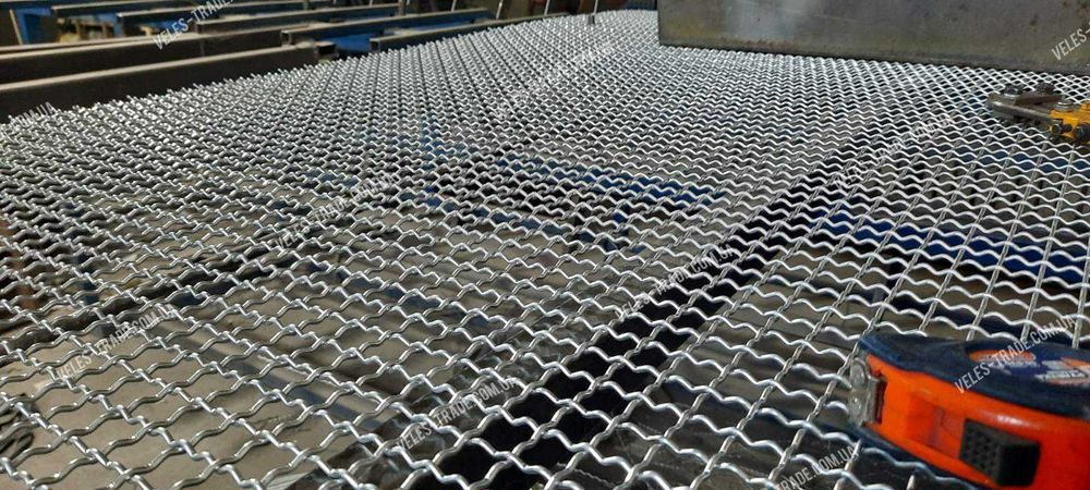 Сетка плетенная сложно-рифленая канилированная