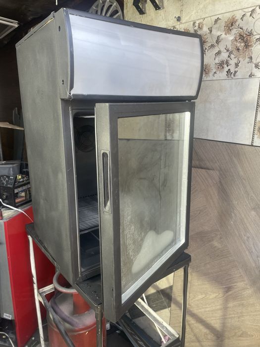 Продам барний холодильник