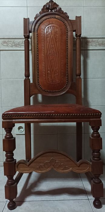 Leather Chairs64285656074371120