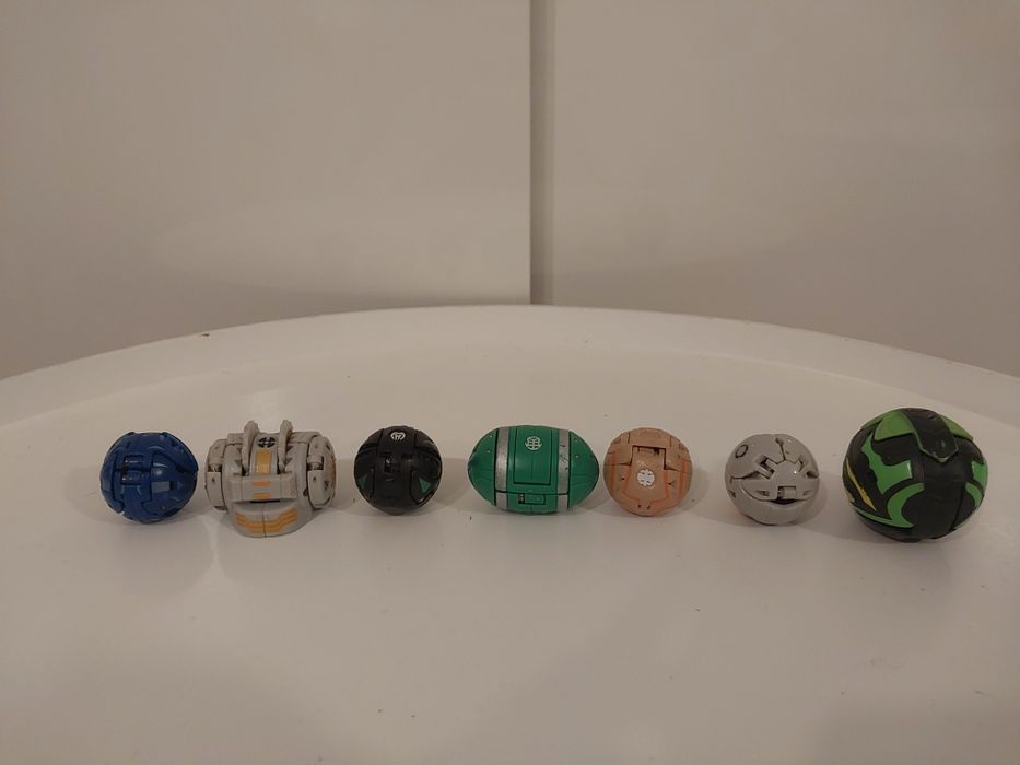 7 sztuk figurek Bakugan Battle Planet