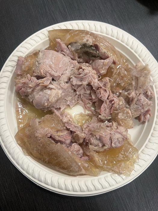 Продам  мясо  курки тушковане у власному соку