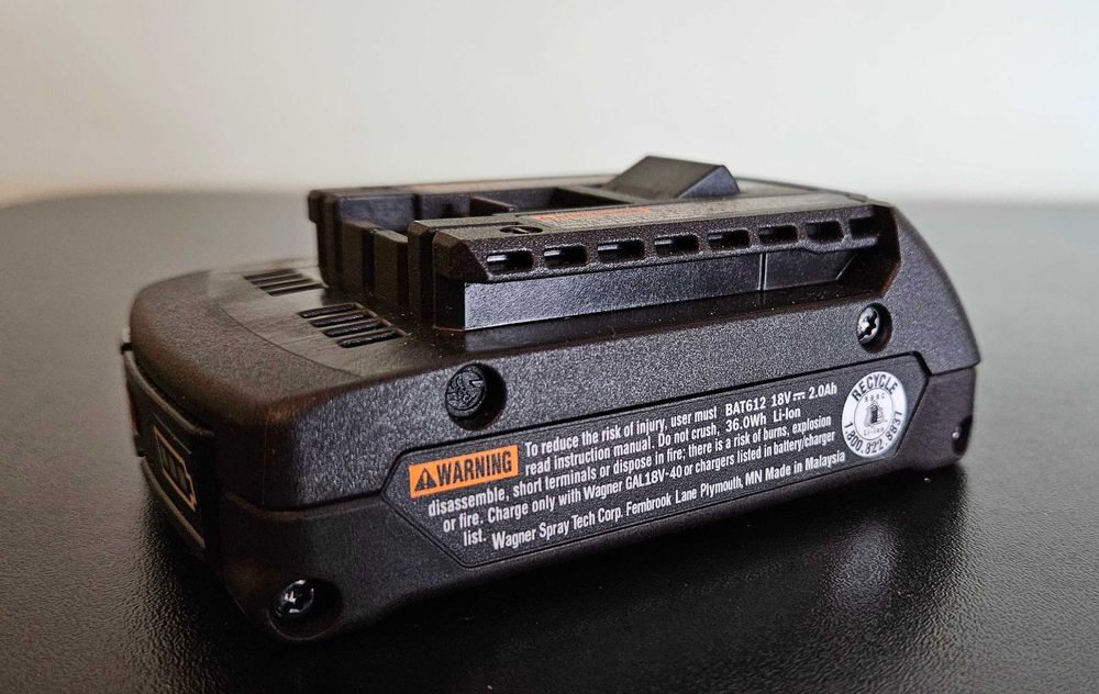 Акумуляторна батарея Bosch 18V 2.0 Ah Professional. Оригінал