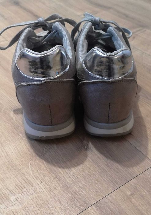 Srebrne buty/sneakersy