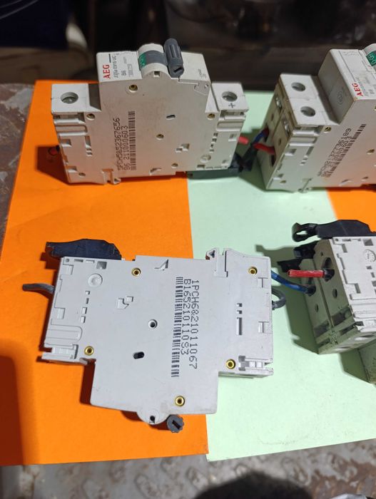 Рубильник (автомат) с предохранителем E91/32 (E92/32)