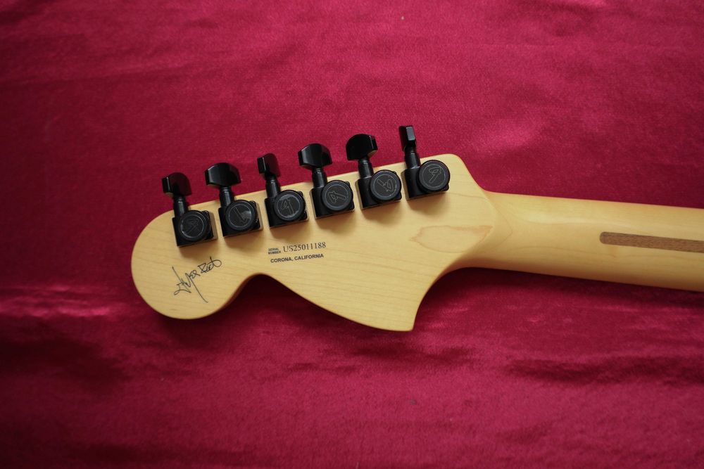 Fender Jim Root Stratocaster USA 2025