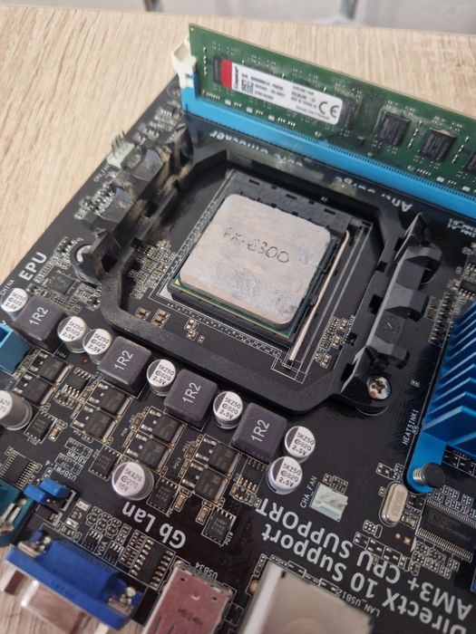 Комплект Материнська плата M5A78L-M LX3