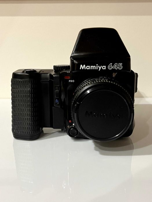 Mamiya 645 Pro Tl + 80mm f2.8 + Grip