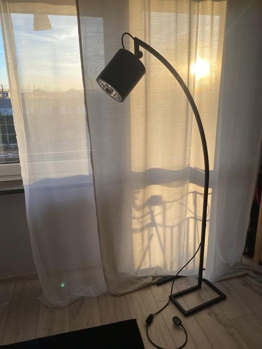 Lampa podłogowa loft