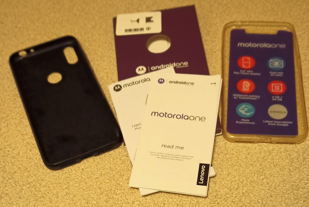 Sprzedam Motorolę one zadbaną 4/64gb