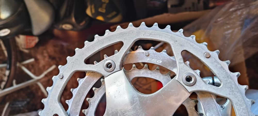 Pedaleiras Shimano Tiagra.