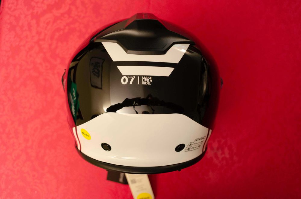 Capacete BMW Carbon Evo System 7