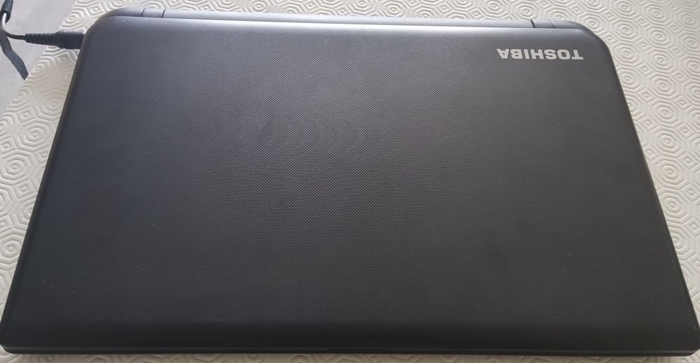 Portátil Toshiba com Ecrã Tactil/Touch