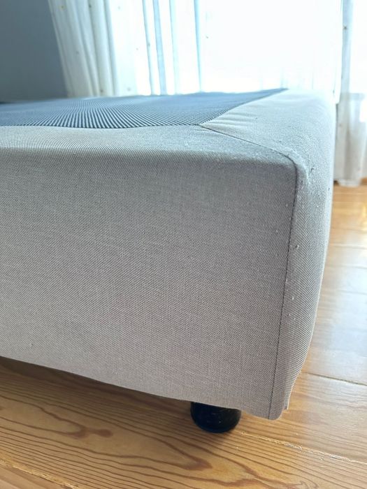 Single bed base64741025173633121