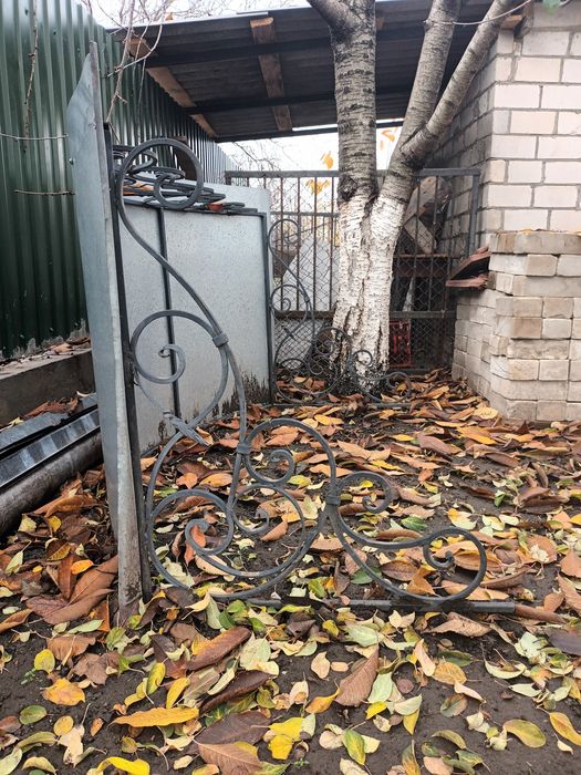 Крильцо б/в, металеве 1,65*90