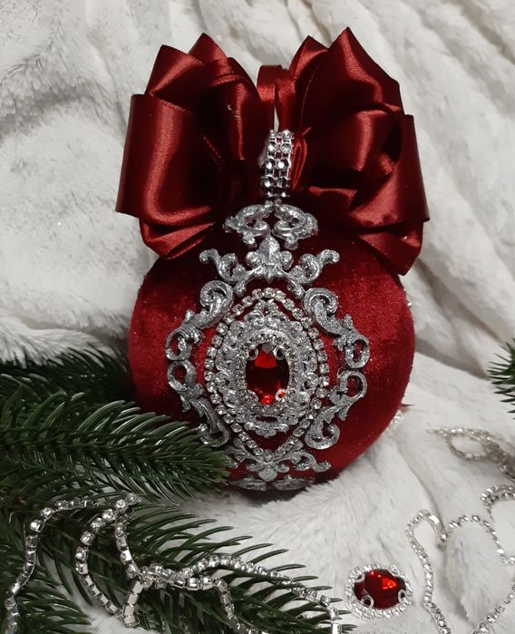 Оксамитові новорічні кулі