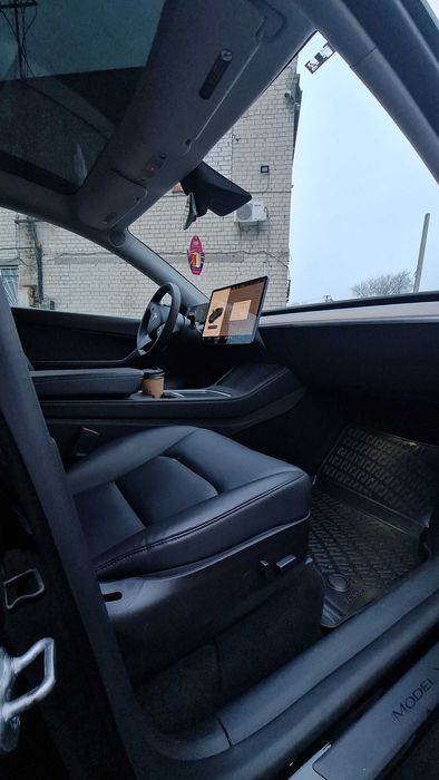 Продам Tesla Model Y 2022 Long Range 75kWh Dual Motor, AWD