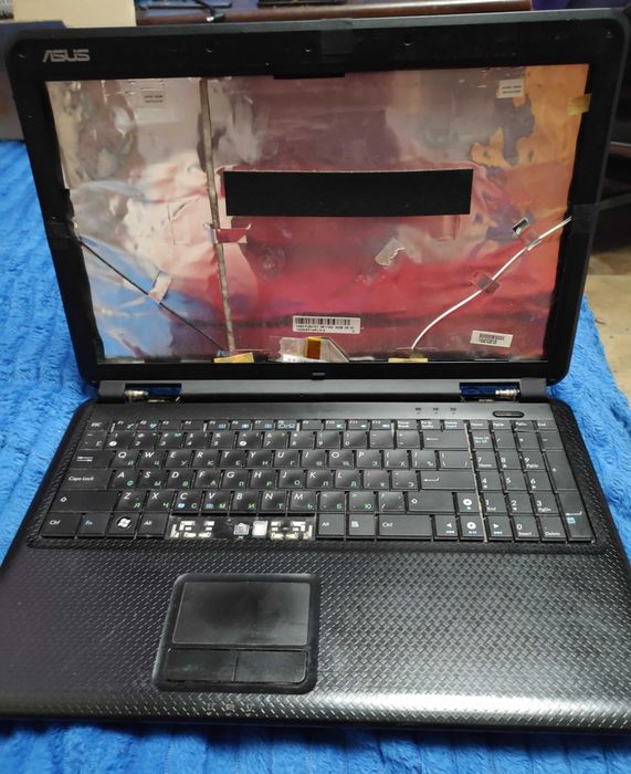 Корпус ноутбука ASUS P50IJ с материнской платой и прочим