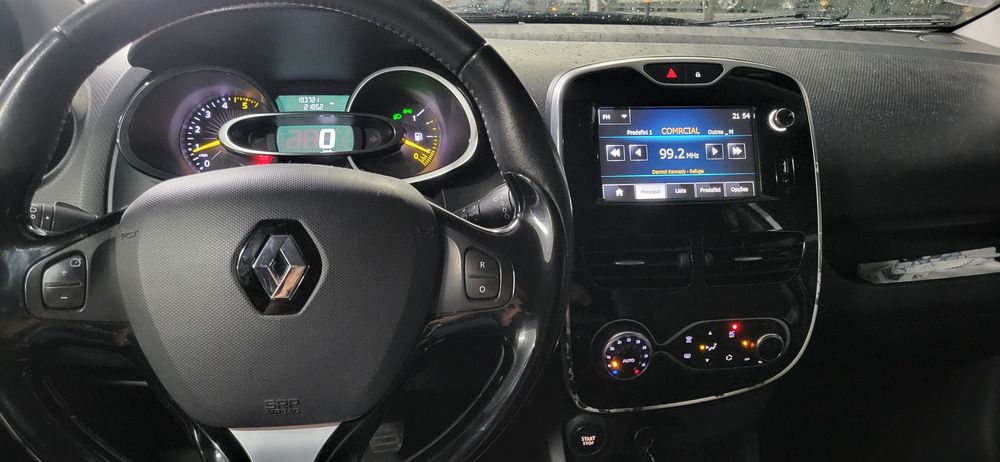 Renault Clio Sport Tourer — fotografia 5