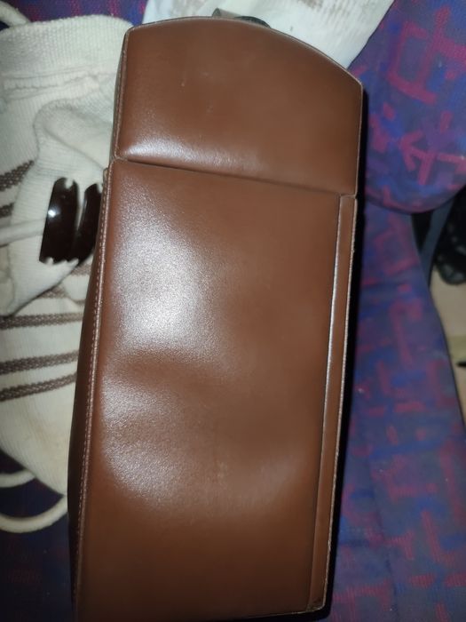 Bar vintage em pele transportável