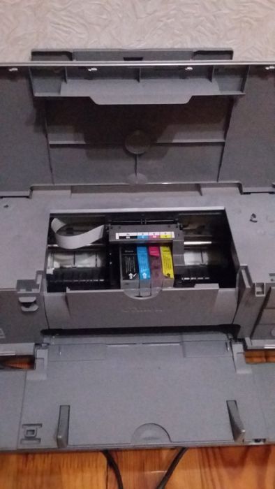 Продам принтер Canon IP3000