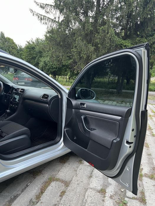 Гольф 6 2010 рік 1.6 дизель автомат