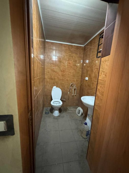 Оренда приміщення з травня: 375кв.м і бетон майданчик 2400м, територія