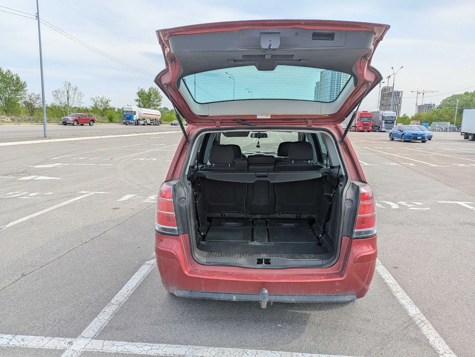 Opel Zafira 2006 1.9tdi 6мкпп