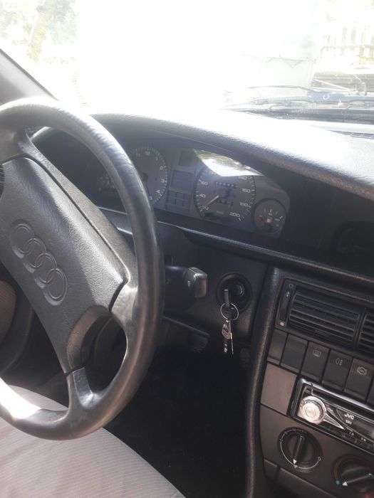 Продам  Ауді  100 с4 2.4дизель
