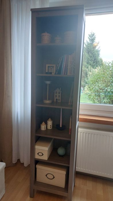 Regał z Ikei Hemnes