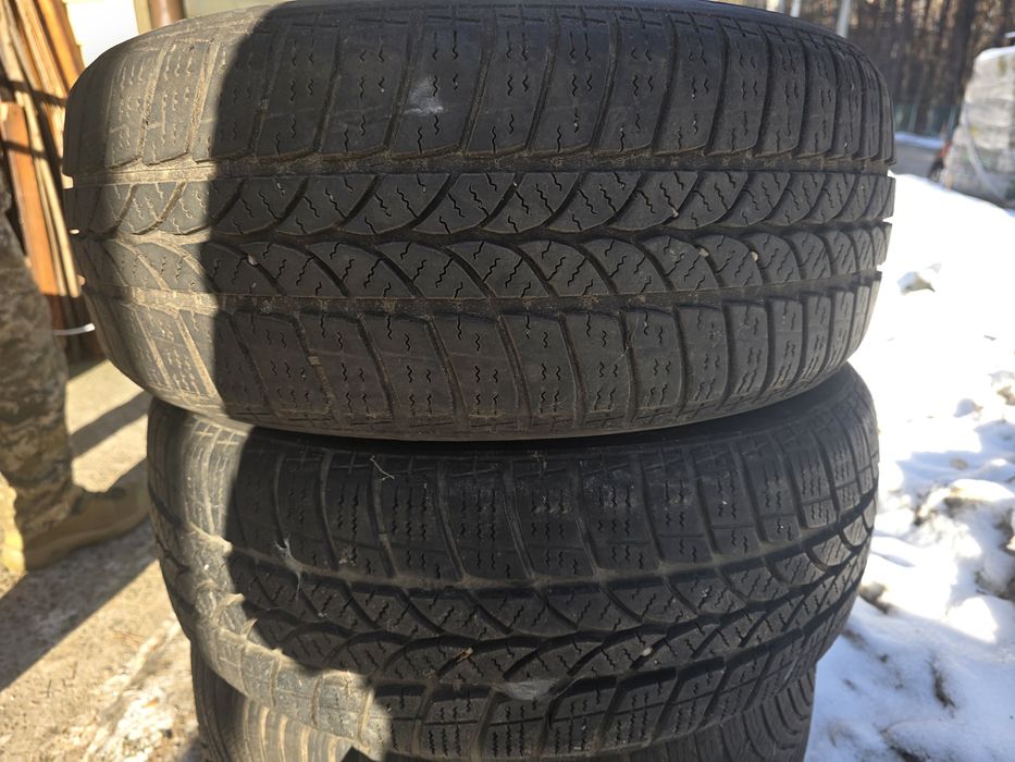 Продам зимову гуму Riken 205/55 r16