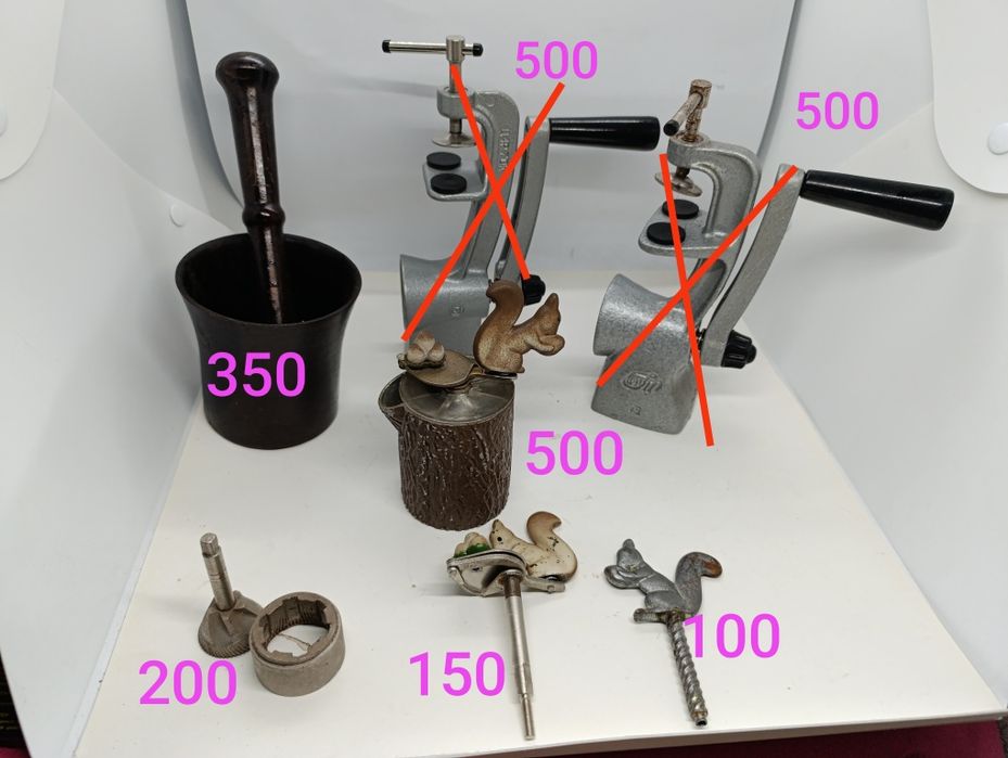 Ручна механічна кавомолка білочка з горішками ступа СССР радянськ